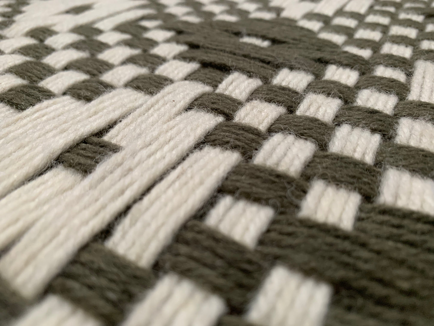 Nan’s Mittens Frame Weave