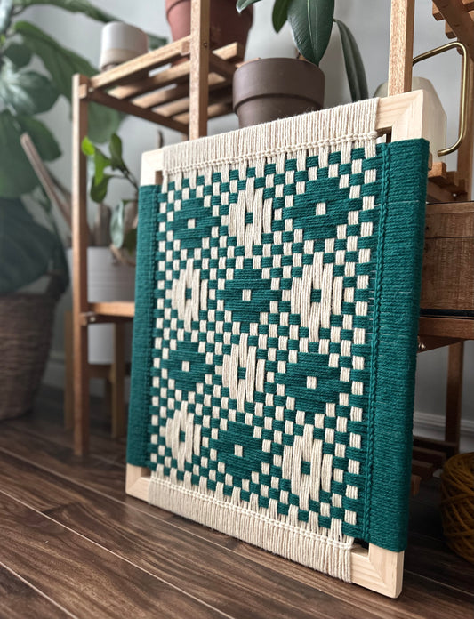 Nan’s Mittens Frame Weave